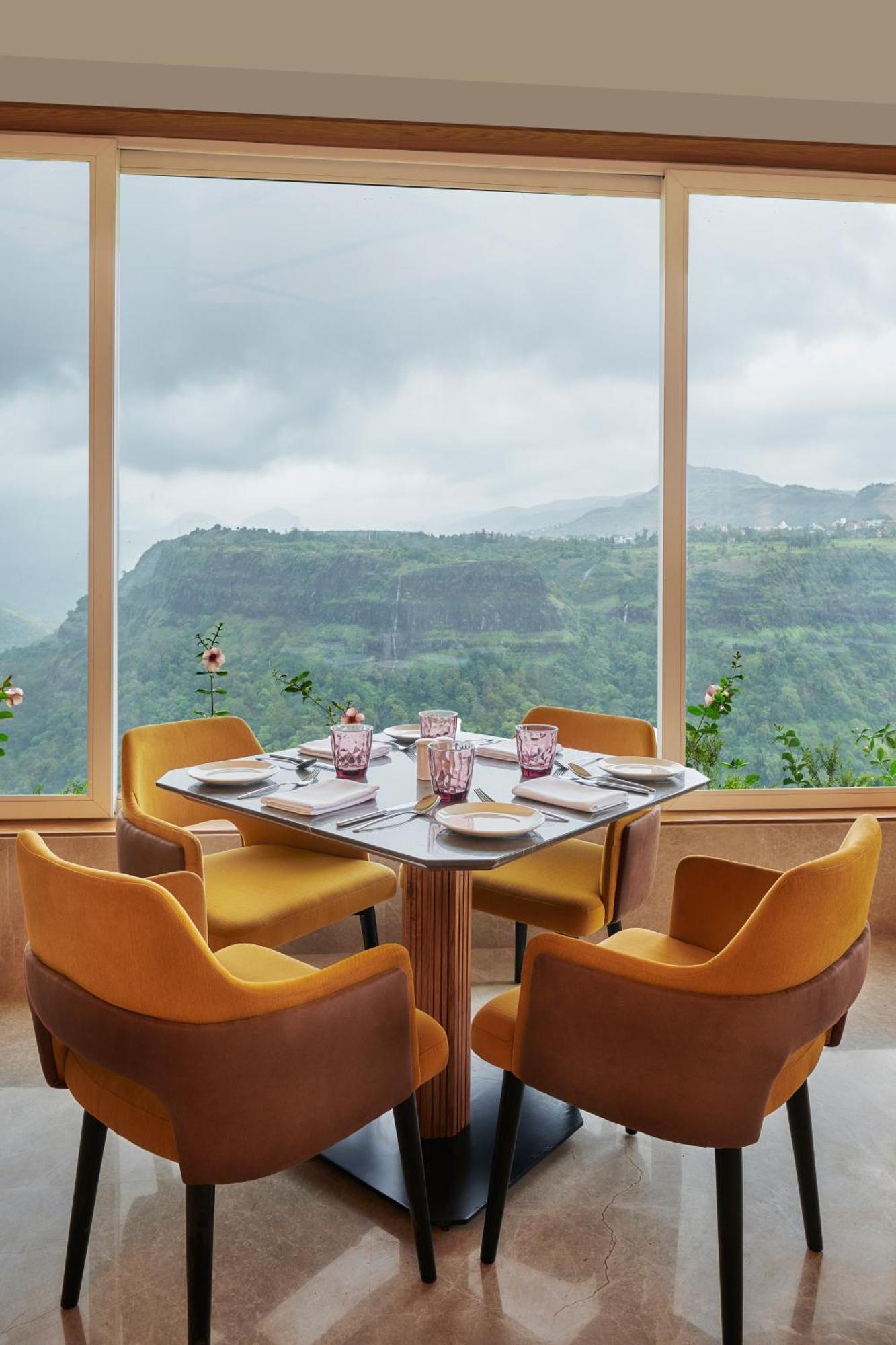 The Dukes Retreat Khandala Lonavla Exterior foto